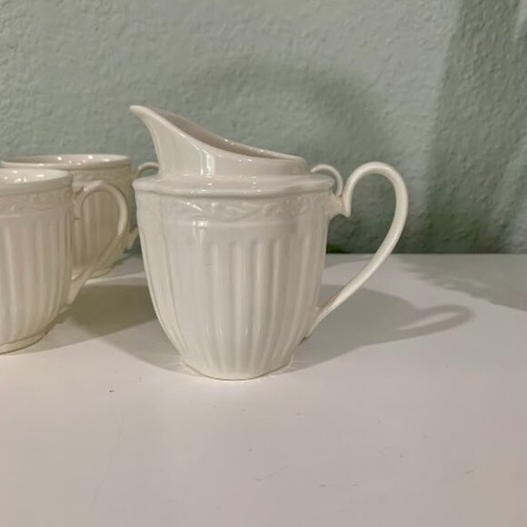 VTG~Mikasa Italian Countryside Creamer Sugar + 4 mugs - Picture 5 of 6